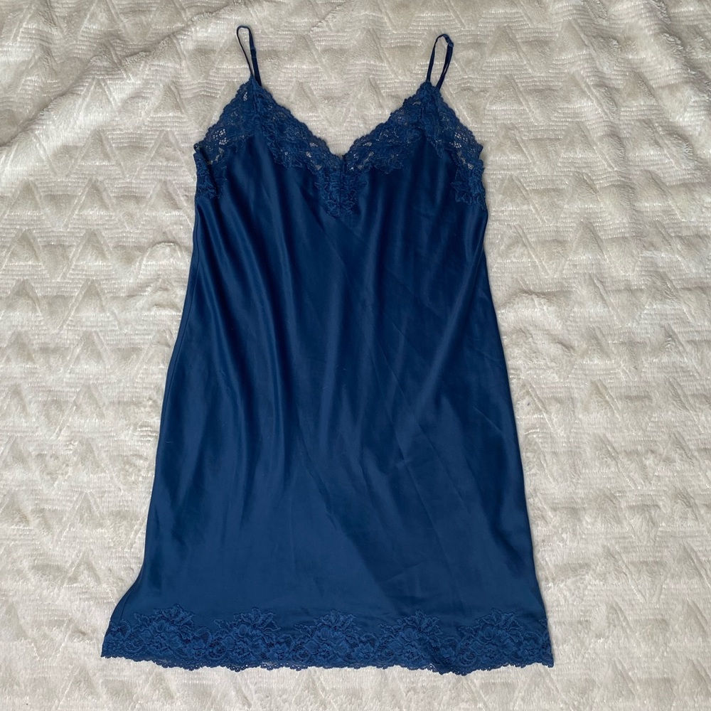 Blue lace lounge wear.